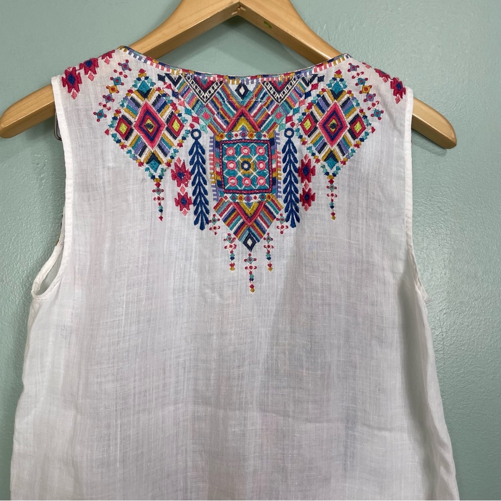Johnny Was Workshop Shankara White Tank V Neck Embroider Size XS - Picture 9 of 11